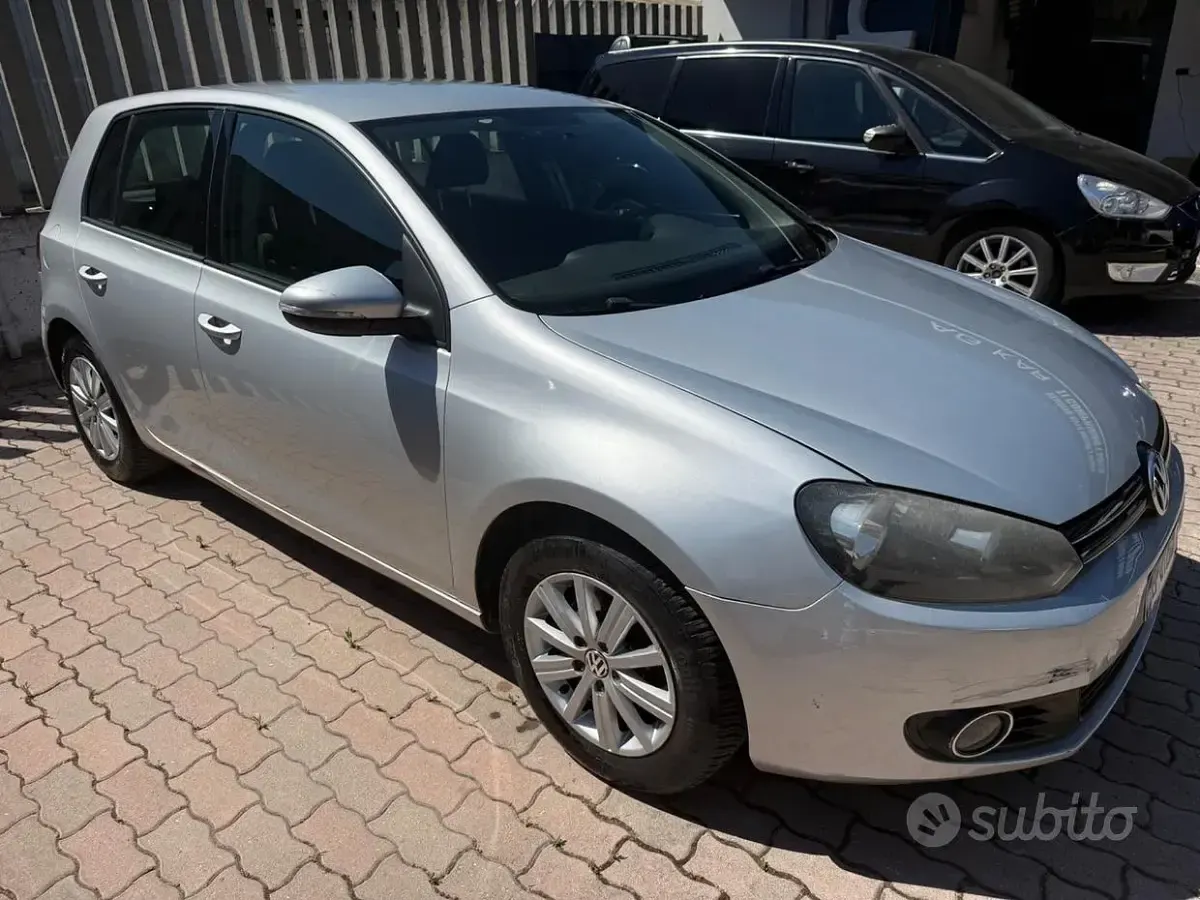 Usata VW Golf VII Comfortline 105 CV (77 kW) 2012 Grigio Berlina