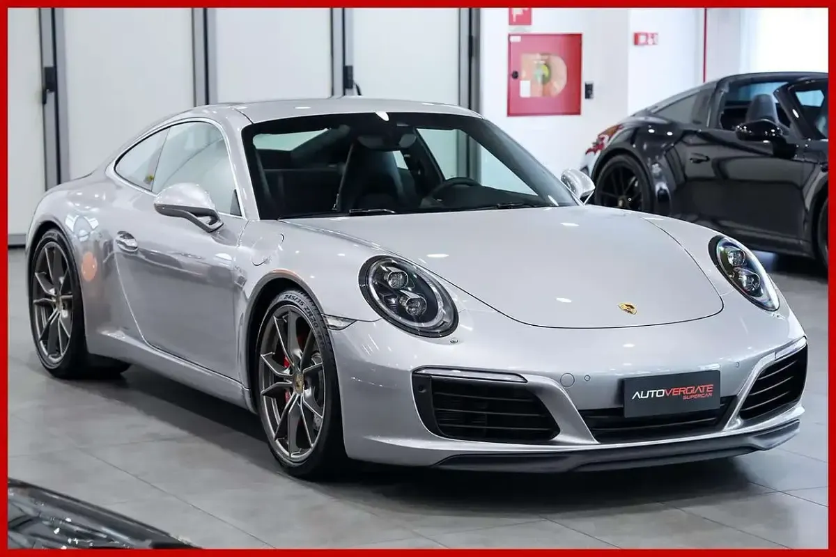 Usata Porsche 911 Carrera S Chrono 420 CV (308 kW) 2016 Argento gt met. Coupé