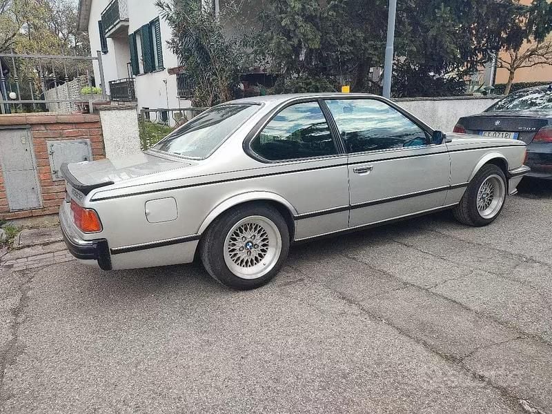 Begagnad BMW 635 1970 Grå Sportkupé