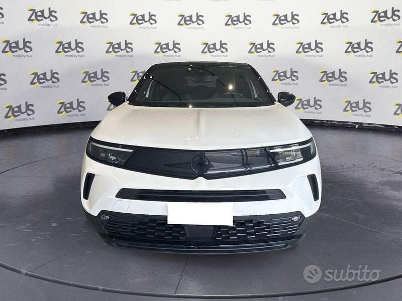 Usata Opel Mokka GS Line 101 CV (74 kW) 2022 Bianco SUV