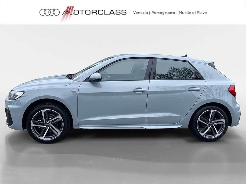 Nuova Audi A1 Sportback S-Line 116 CV (85 kW) 2026 Grigio freccia perla Utilitaria