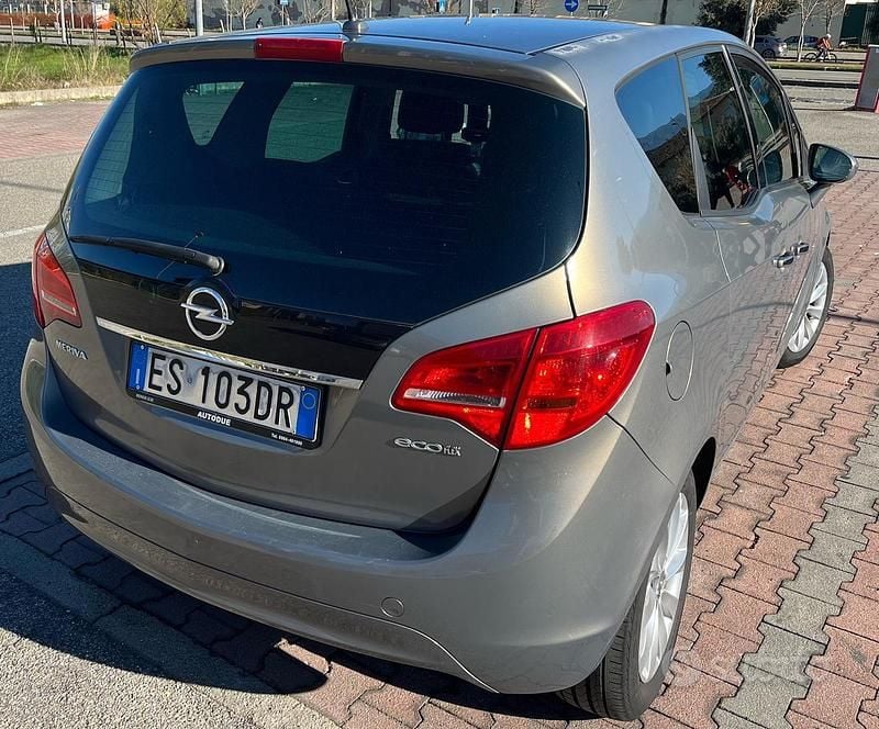 Usata Opel Meriva 95 CV (69 kW) 2013 Monovolume