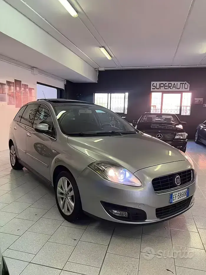 Usata Fiat Croma Dynamic 150 CV (110 kW) 2010 Grigio Station wagon