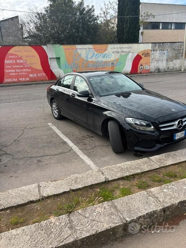 Usata Mercedes C180 116 CV (85 kW) 2019 Nero Berlina