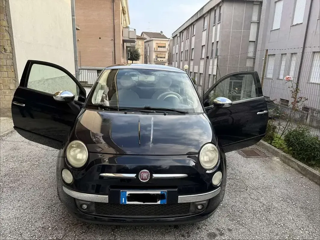 Usata Fiat 500 Lounge 75 CV (55 kW) 2010 Utilitaria