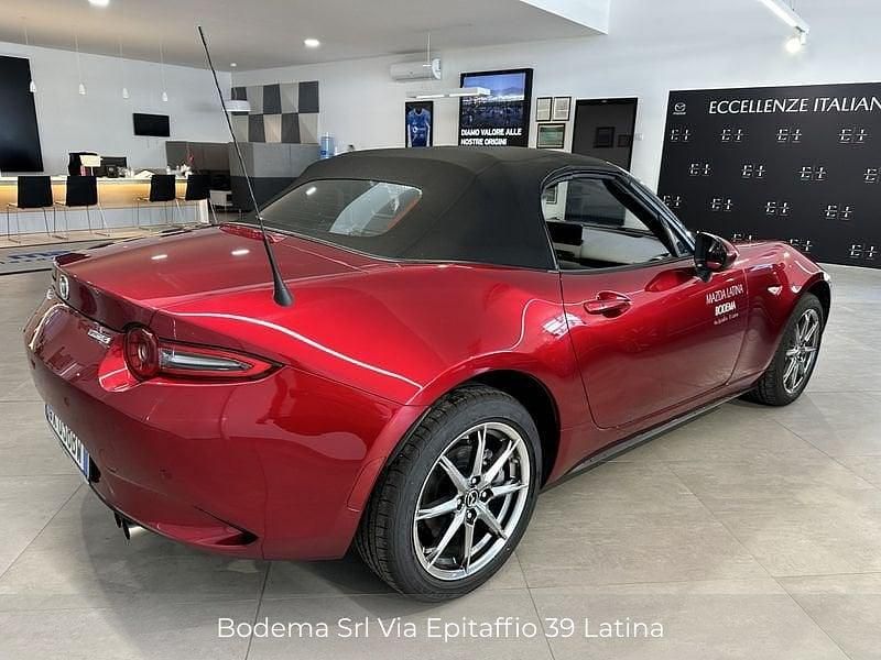 Usata Mazda MX5 Exclusive-Line 132 CV (97 kW) 2025 Soul red crystal Cabrio
