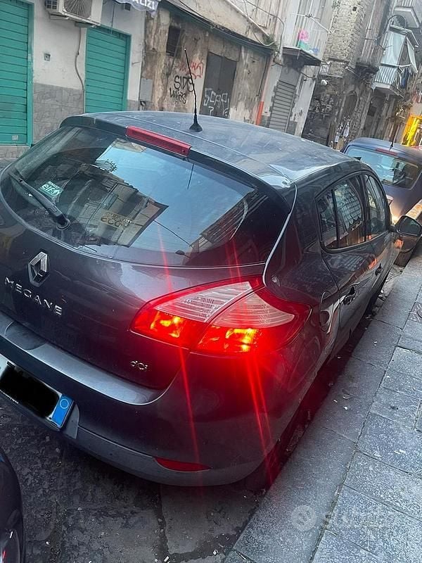 Usata Renault Mégane 110 CV (80 kW) 2012 Grigio Berlina