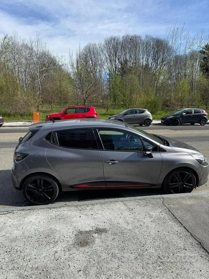 Usata Renault Clio 75 CV (55 kW) 2014 Berlina