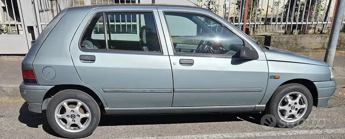 Usata Renault Clio 58 CV (42 kW) 1992 Utilitaria