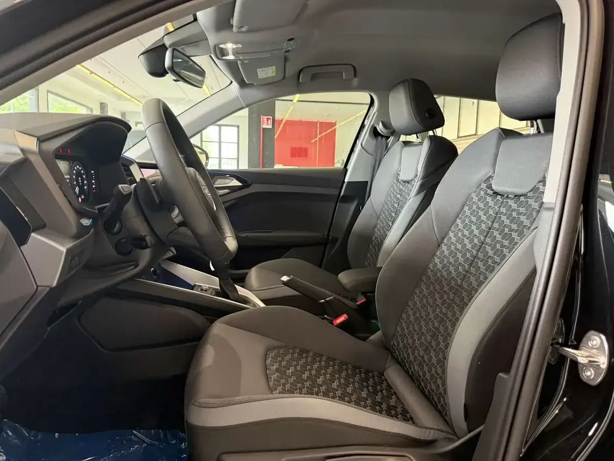 Nuova Audi A1 Ambiente 116 CV (85 kW) 2026 Nero SUV