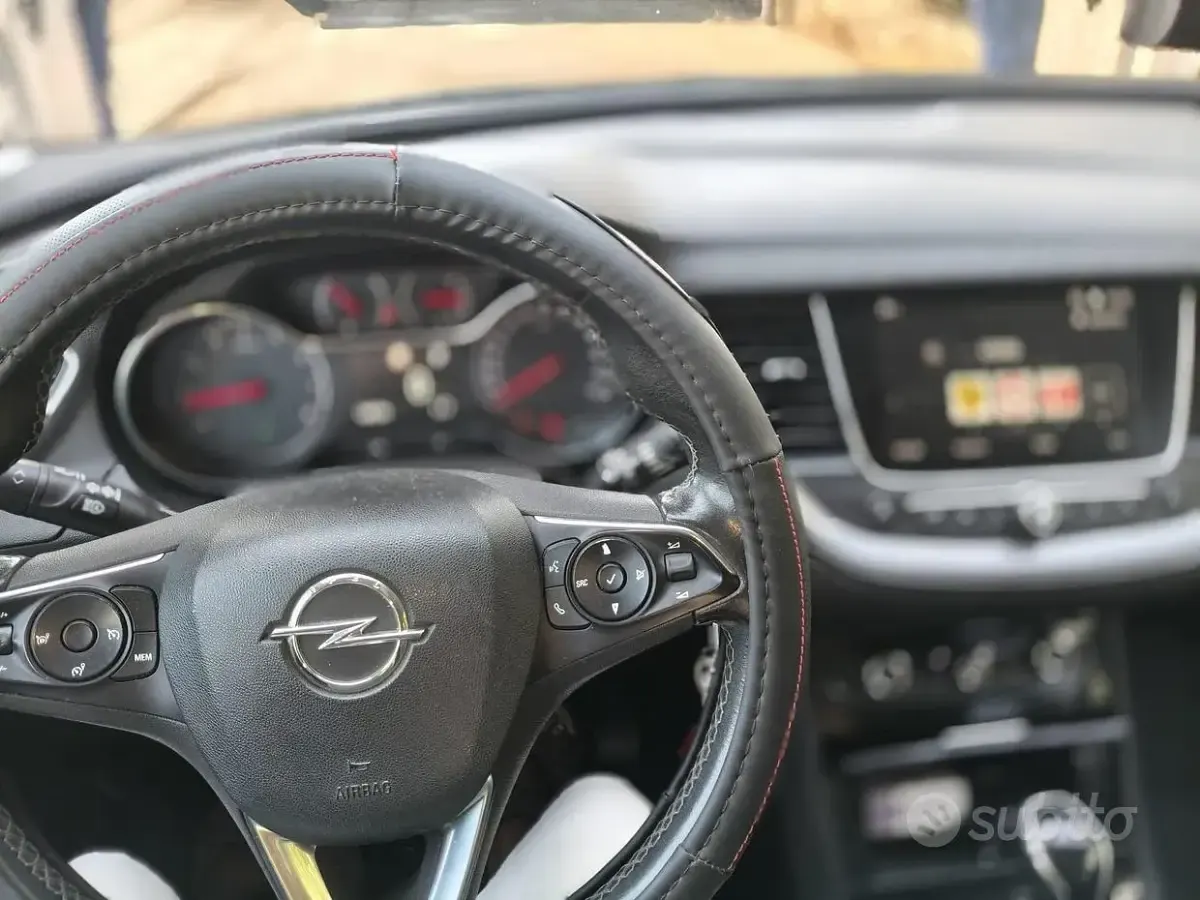 Usata Opel Grandland X Ultimate 131 CV (96 kW) 2019 Nero SUV
