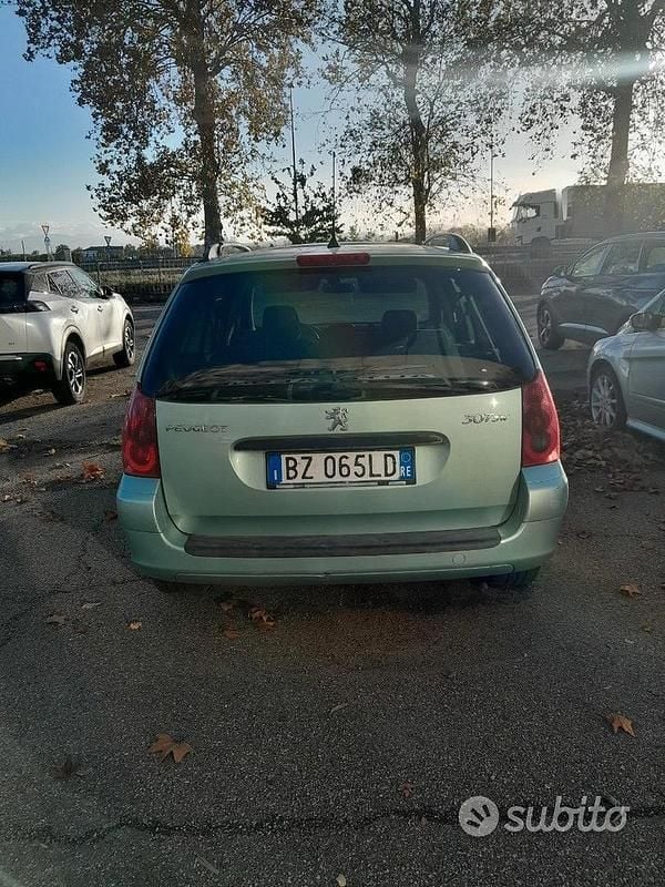 Usata Peugeot 307 136 CV (100 kW) 2002 Verde Station wagon