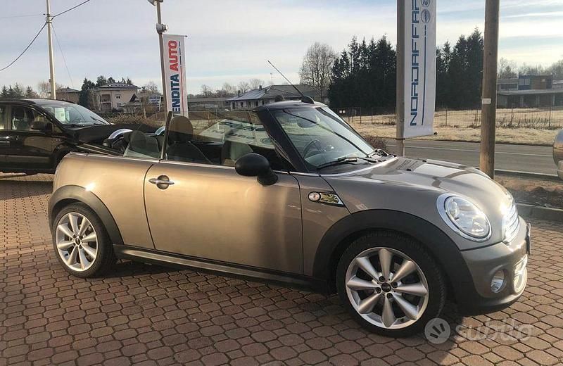 Usata Mini Cooper Cabriolet 122 CV (89 kW) 2014 Grigio Cabrio