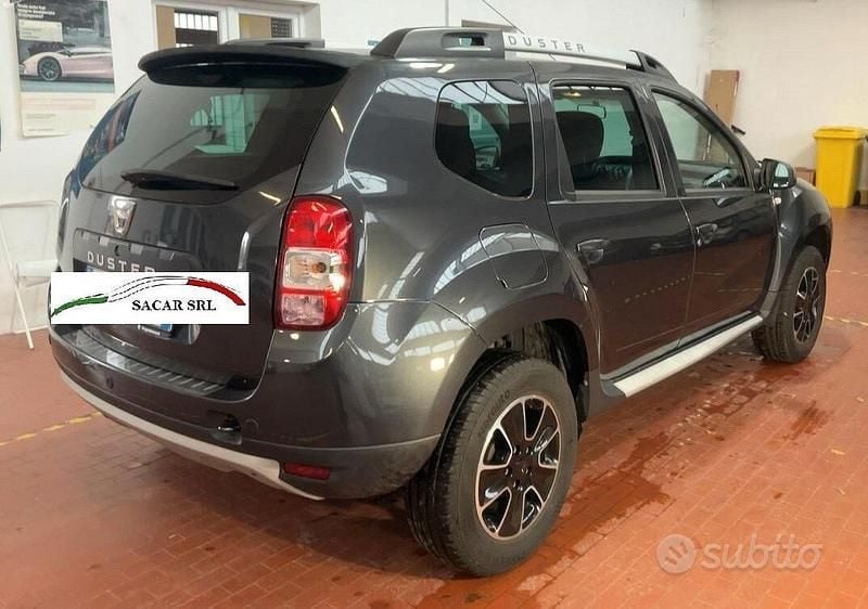 Usata Dacia Duster Prestige 110 CV (80 kW) 2016 Grigio SUV