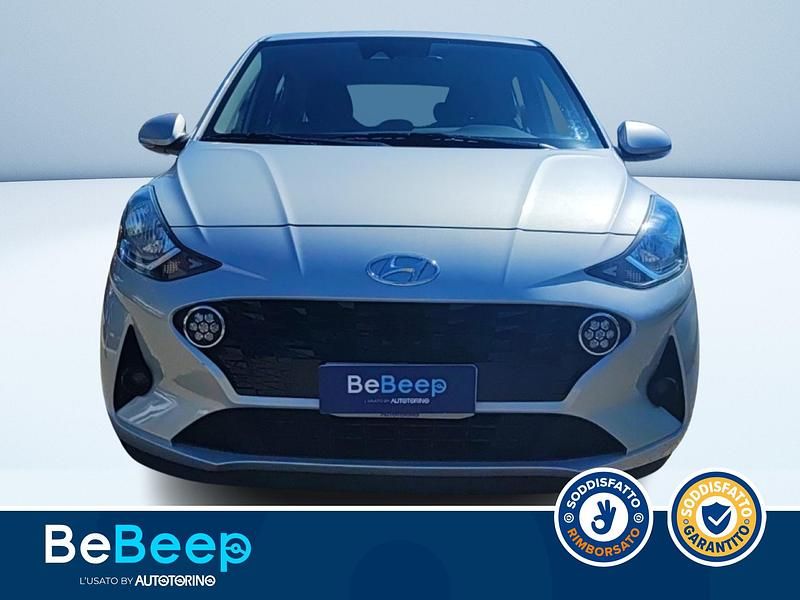 Usata Hyundai i10 67 CV (49 kW) 2022 Argento metallizzato Utilitaria