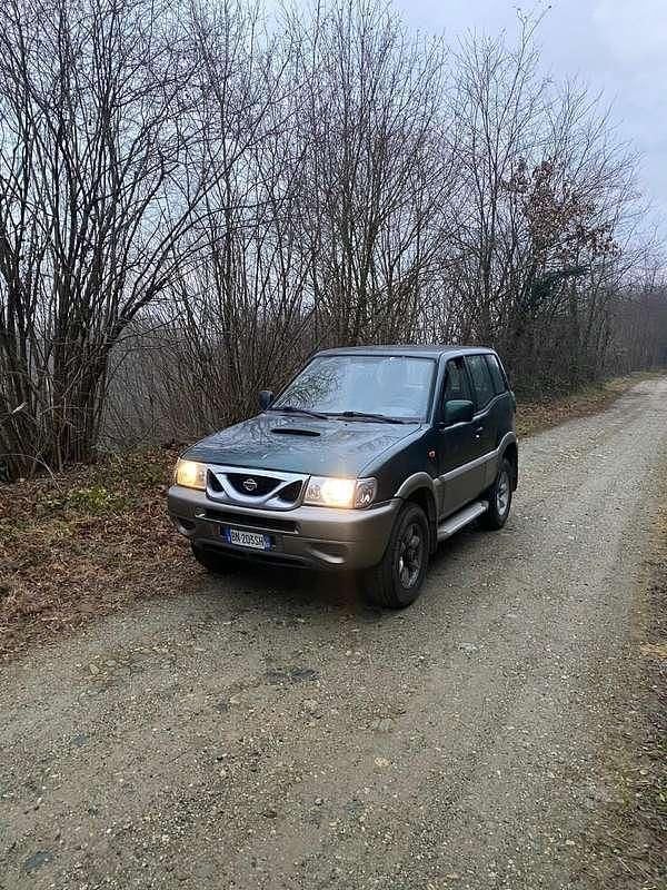 Usata Nissan Terrano 125 CV (91 kW) 2000 Verde SUV