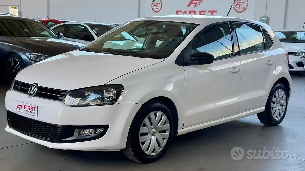 Usata VW Polo Comfortline 75 CV (55 kW) 2010 Bianco Utilitaria