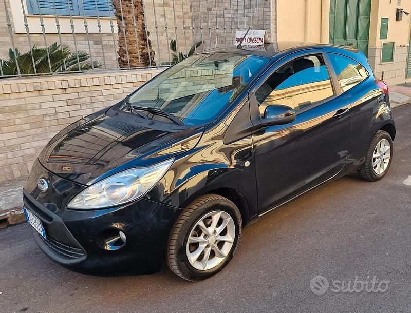 Usata Ford Ka Titanium 69 CV (50 kW) 2010 Nero Utilitaria