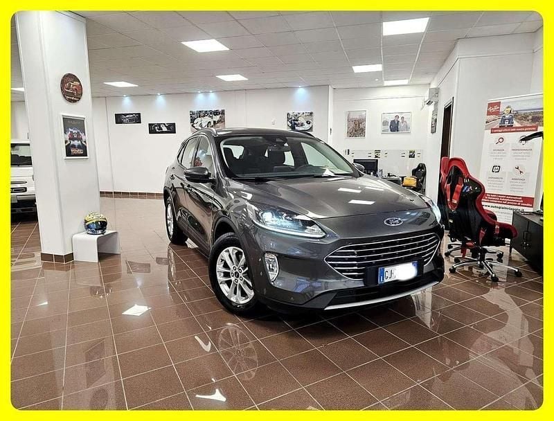 Grigio Usata 2022 Ford Kuga Business Edition SUV | 17.400 € (Super prezzo) - Immagine 1/4