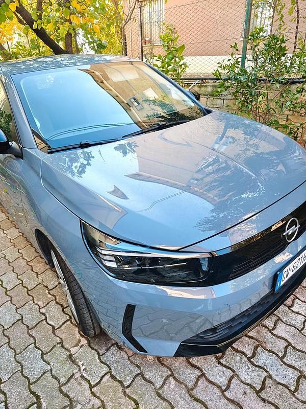 Usata Opel Corsa 75 CV (55 kW) 2024 Grigio Berlina