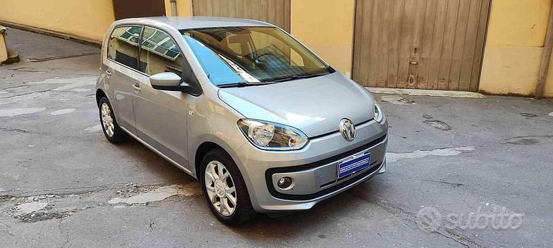 Usata VW up! high up! 75 CV (55 kW) 2013 Grigio Utilitaria