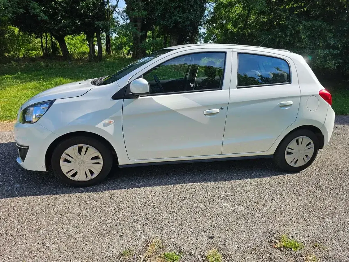Usata Mitsubishi Space Star Intense 71 CV (52 kW) 2019 Bianco Utilitaria