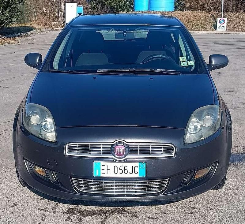 Usata Fiat Bravo Dynamic 90 CV (66 kW) 2011 Grigio Utilitaria