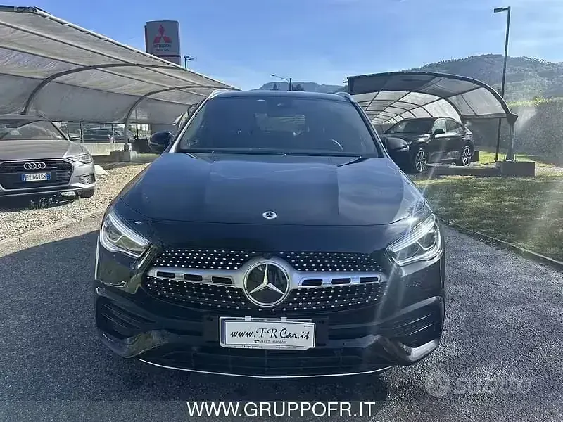 Begagnad Mercedes GLA200 Premium 150 HK (110 kW) 2023 Svart SUV