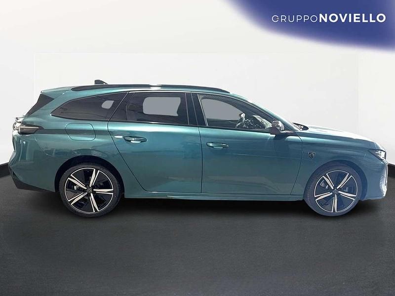 Nuova Peugeot 308 GT 131 CV (96 kW) 2025 Verde Station wagon