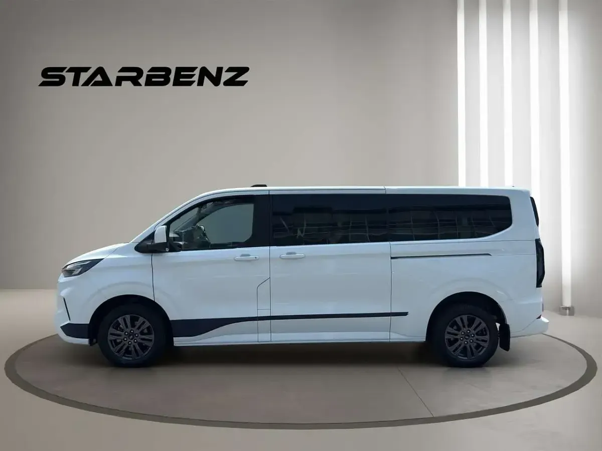 Usata Ford Tourneo Custom Titanium 170 CV (125 kW) 2025 Bianco Furgone