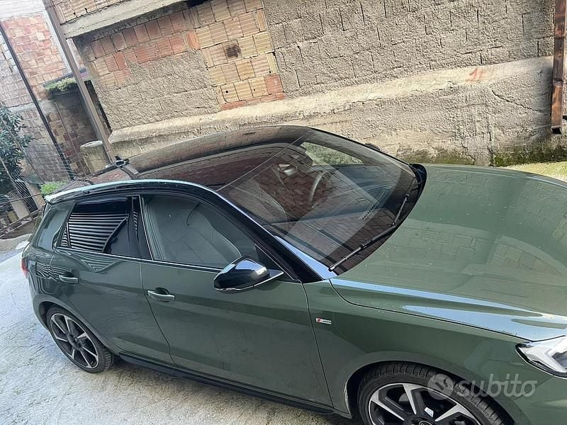 Nuova Audi A1 Black Edition 150 CV (110 kW) 2025 Verde SUV