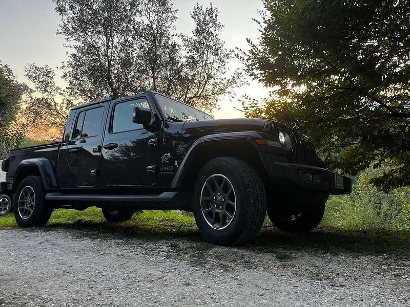 Usata Jeep Gladiator 80th Anniversary 264 CV (194 kW) 2021 Nero Pick-up