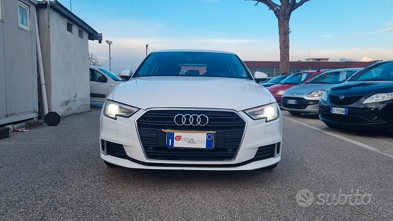 Usata Audi A3 Design 110 CV (80 kW) 2016 Bianco Berlina