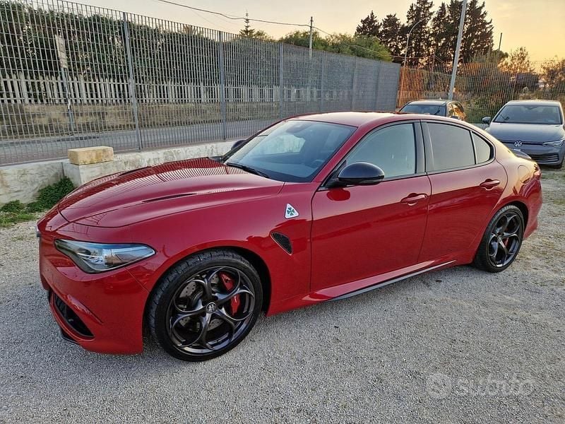 Rosso Usata 2022 Alfa Romeo Giulia Quadrifoglio Tre volumi | 69.000 € (Super prezzo) - Immagine 1/4