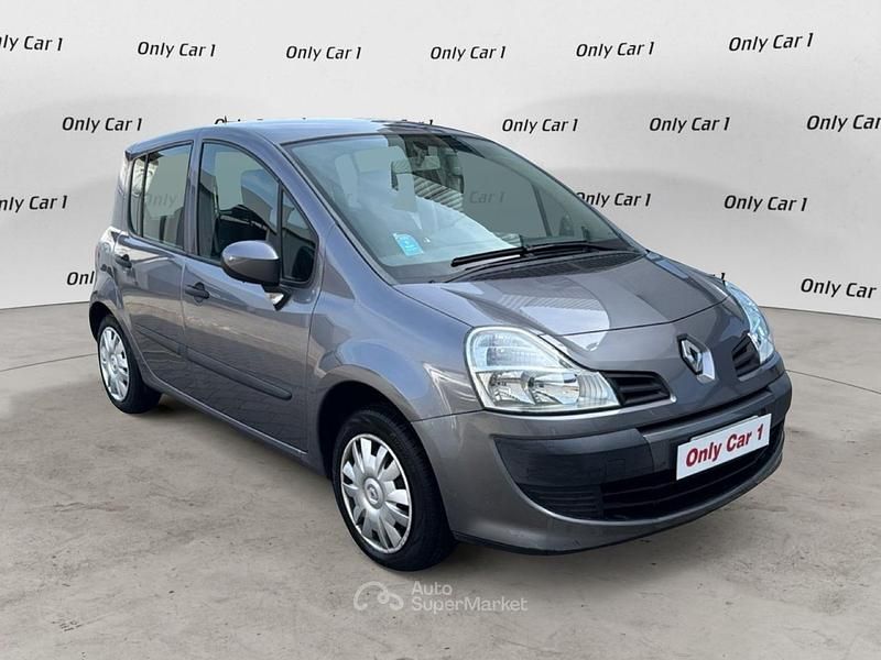 Usata Renault Modus Dynamique 75 CV (55 kW) 2009 Grigio Monovolume
