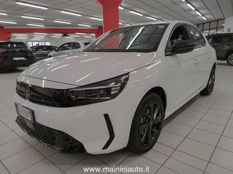 Usata Opel Corsa 101 CV (74 kW) 2025 Utilitaria