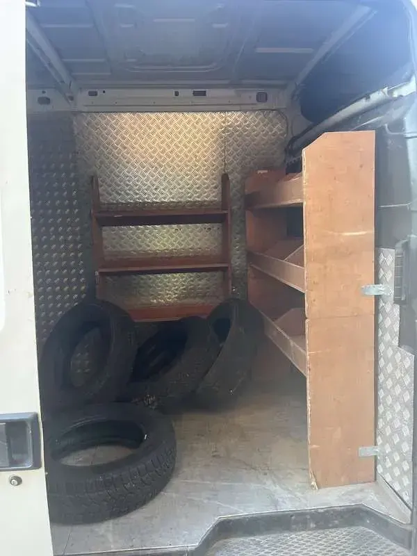 Usata Iveco Daily 106 CV (77 kW) 2002