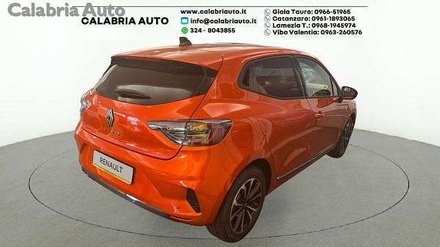 Nuova Renault Clio V Techno 101 CV (74 kW) 2025 Arancione Berlina