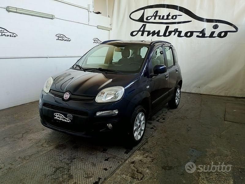 Usata Fiat Panda Lounge 86 CV (63 kW) 2014 Blu Utilitaria