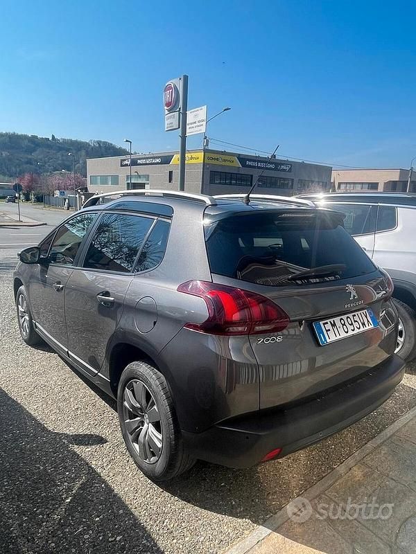 Usata Peugeot 2008 Access 75 CV (55 kW) 2018 Grigio SUV