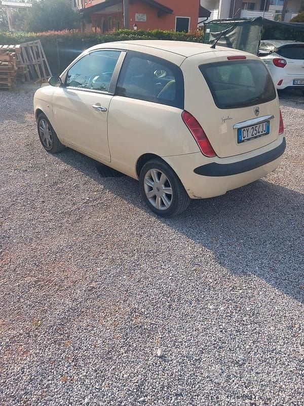 Usata Lancia Ypsilon 69 CV (50 kW) 2006 Utilitaria