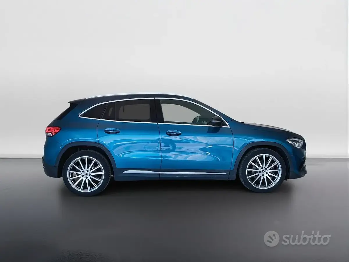 Brugt Mercedes GLA200 Premium 150 HK (110 kW) 2023 Blå SUV
