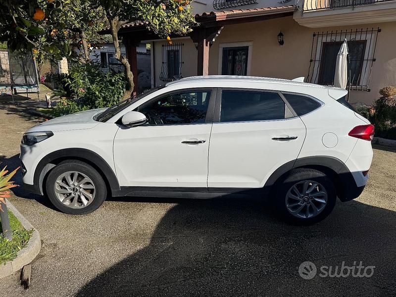 Usata Hyundai Tucson 120 CV (88 kW) 2016 SUV
