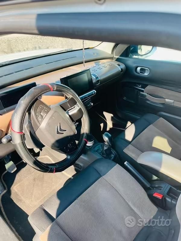 Usata Citroën C4 Cactus Feel 99 CV (72 kW) 2014 Bianco Utilitaria
