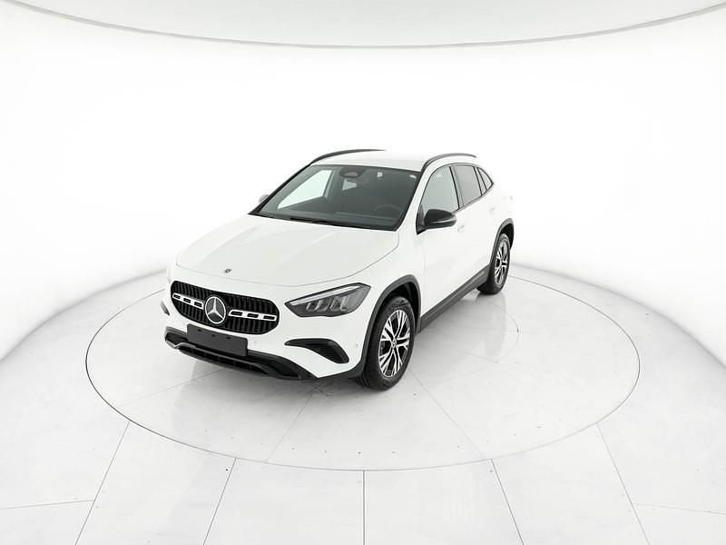 Nuova Mercedes GLA250 Progressive 218 CV (160 kW) 2026 Bianco SUV