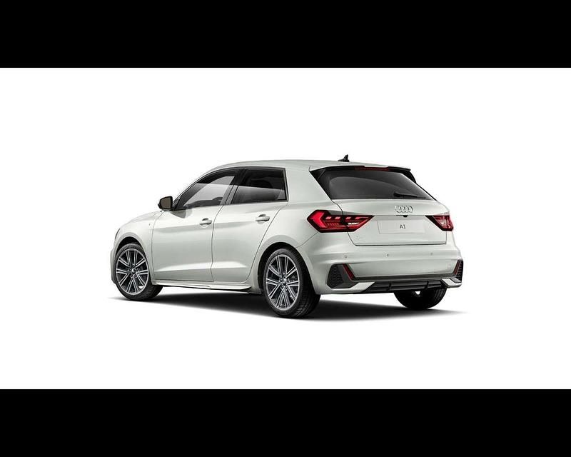 Nuova Audi A1 Sportback S-Line 116 CV (85 kW) 2026 Argento cavo metallizzato Utilitaria