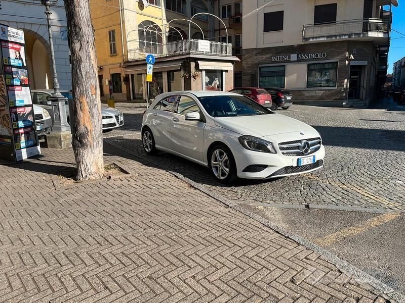 Usata Mercedes A180 122 CV (89 kW) 2014 Utilitaria