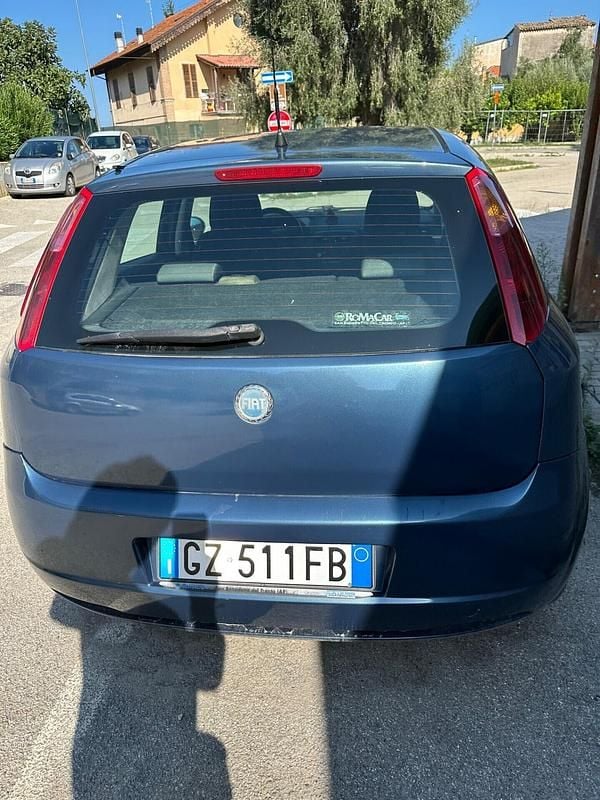Usata Fiat Grande Punto 74 CV (54 kW) 2007 Blu Utilitaria