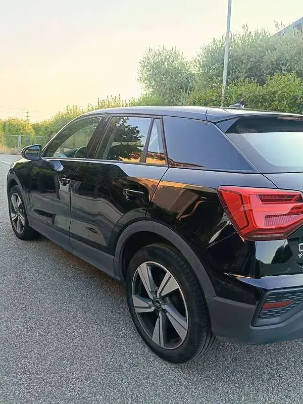 Usata Audi Q2 Business 116 CV (85 kW) 2022 Nero SUV
