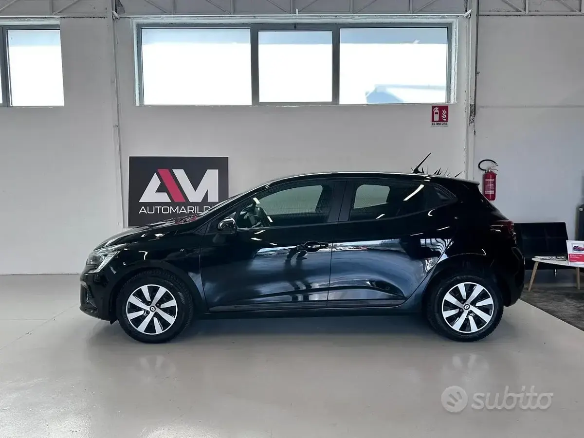 Usata Renault Clio V Equilibre 91 CV (66 kW) 2024 Nero Berlina